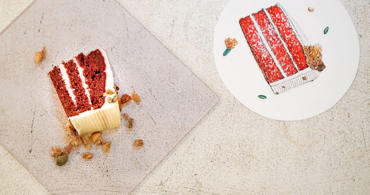 【旅の食卓】イギリス：ビーツとブルーベリーの濃厚レッドベルベットケーキ